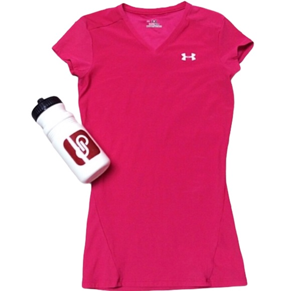 Under Armour Tops - UNDER ARMOUR ACTIVE HEAT GEAR TOP